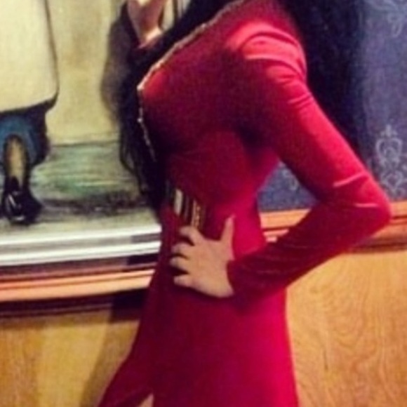 Abyss by Abby
SLEEVE PLUNGE V
NECK Gold BELTED DOUBLE HIGH SLIT MAXI Red DRESS S - Picture 12 of 14